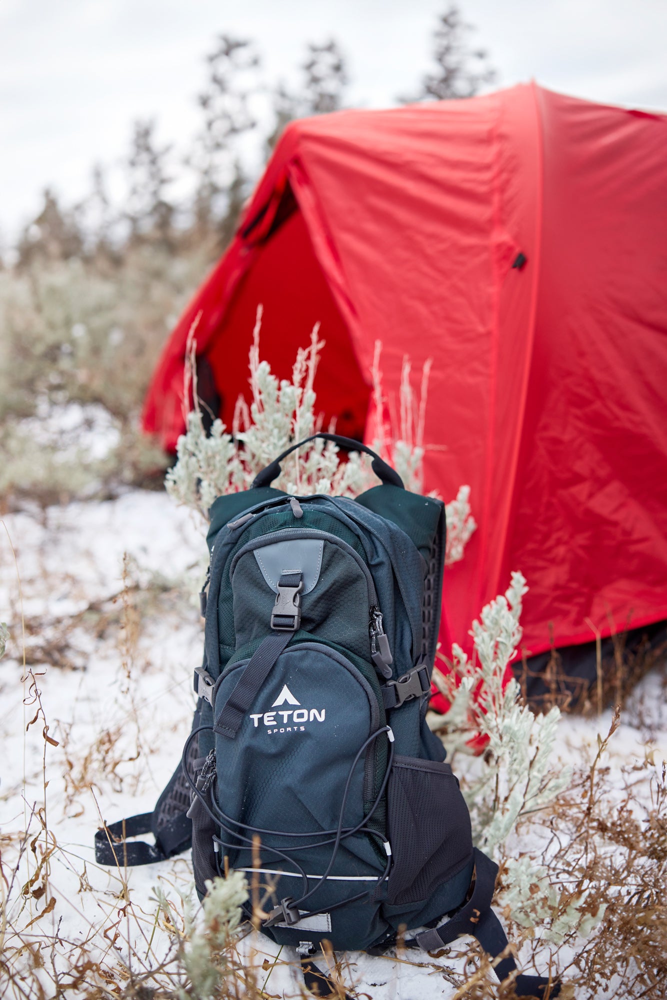 Mochila de Ataque Oasis 22L con Bolsa de Agua de 3L TETON