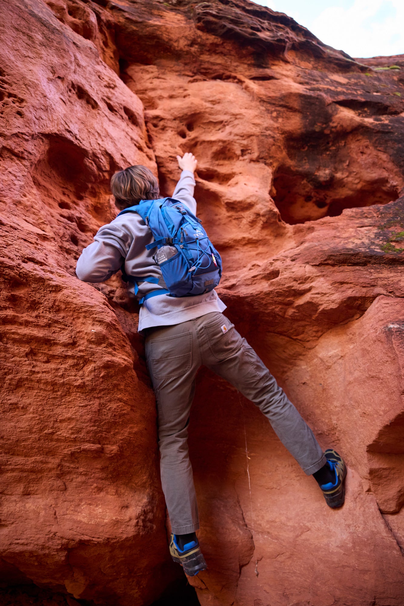 Mochila de Ataque Oasis 18L con Bolsa de Agua de 2L TETON