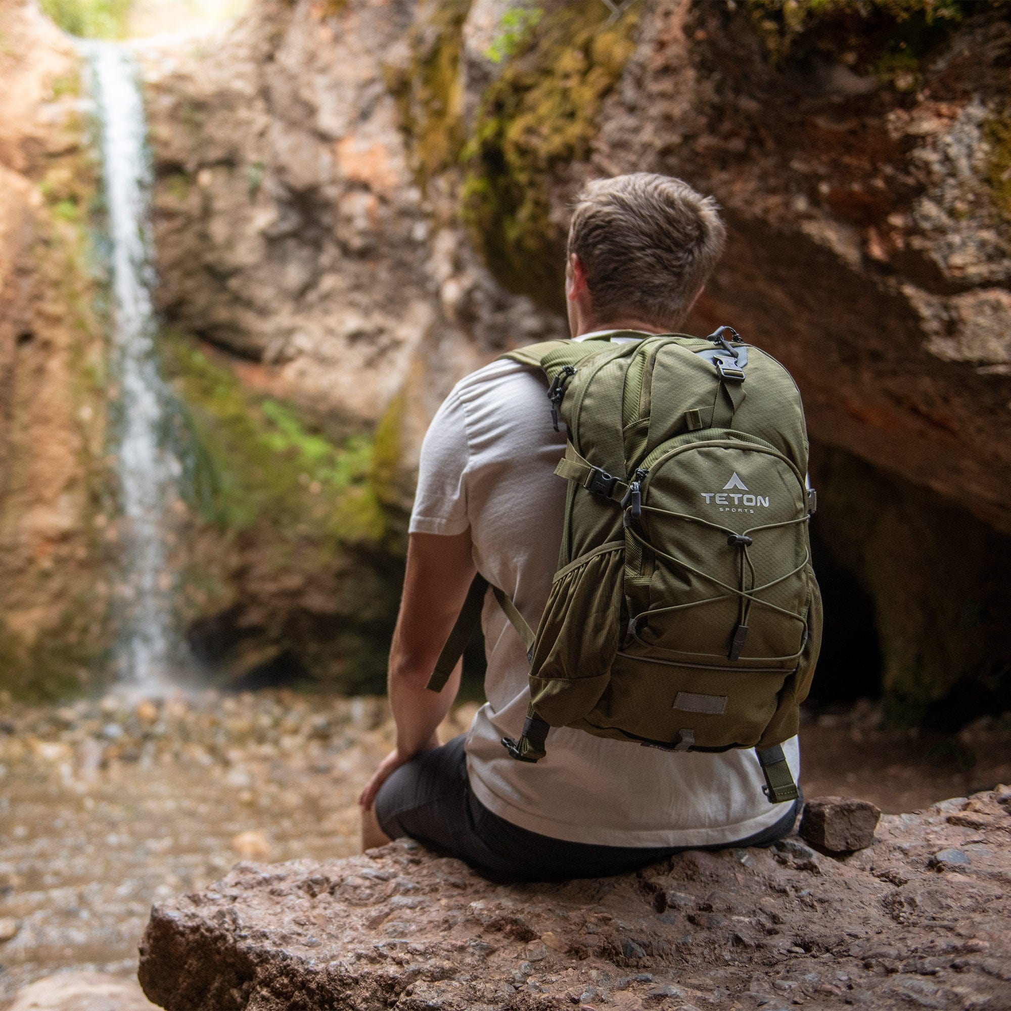 Mochila de Hidratación Oasis 22L con Vejiga de 3L